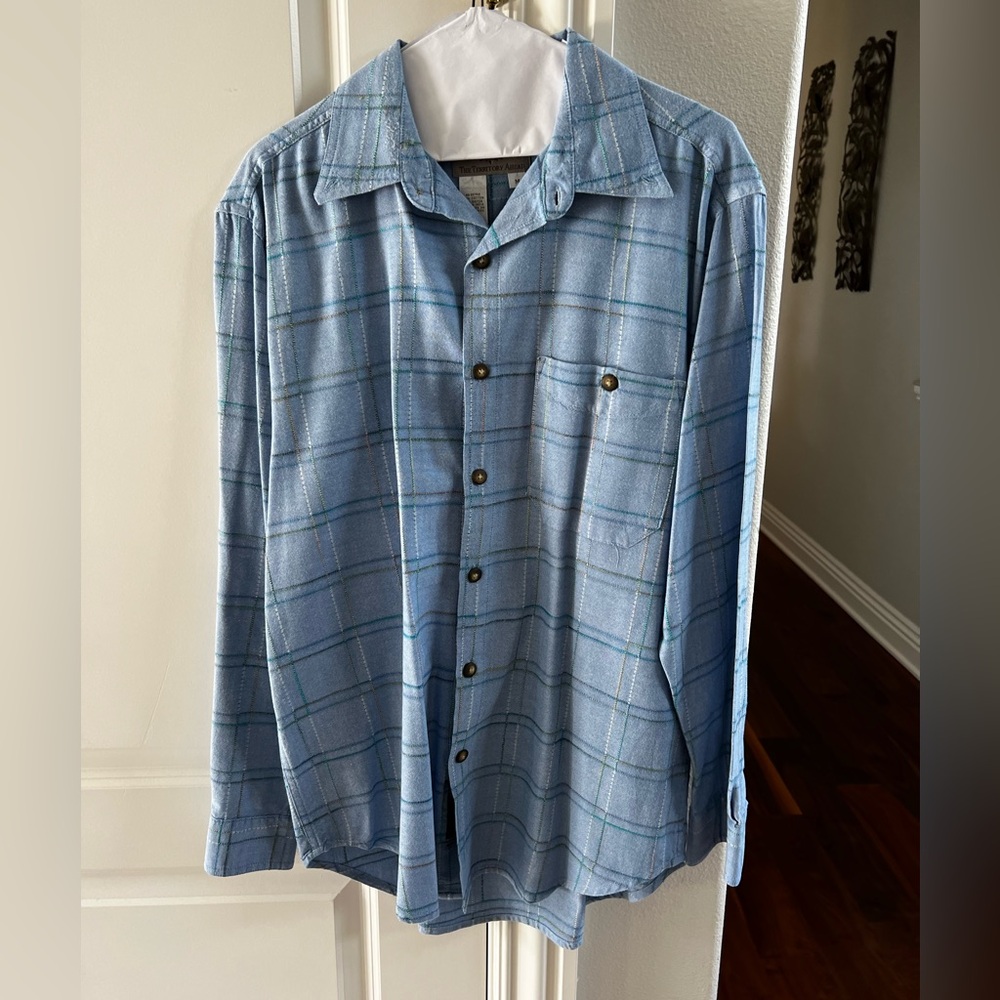 CLEARANCE Men’s Medium Blue Flannel Patterned Button Down Shirt